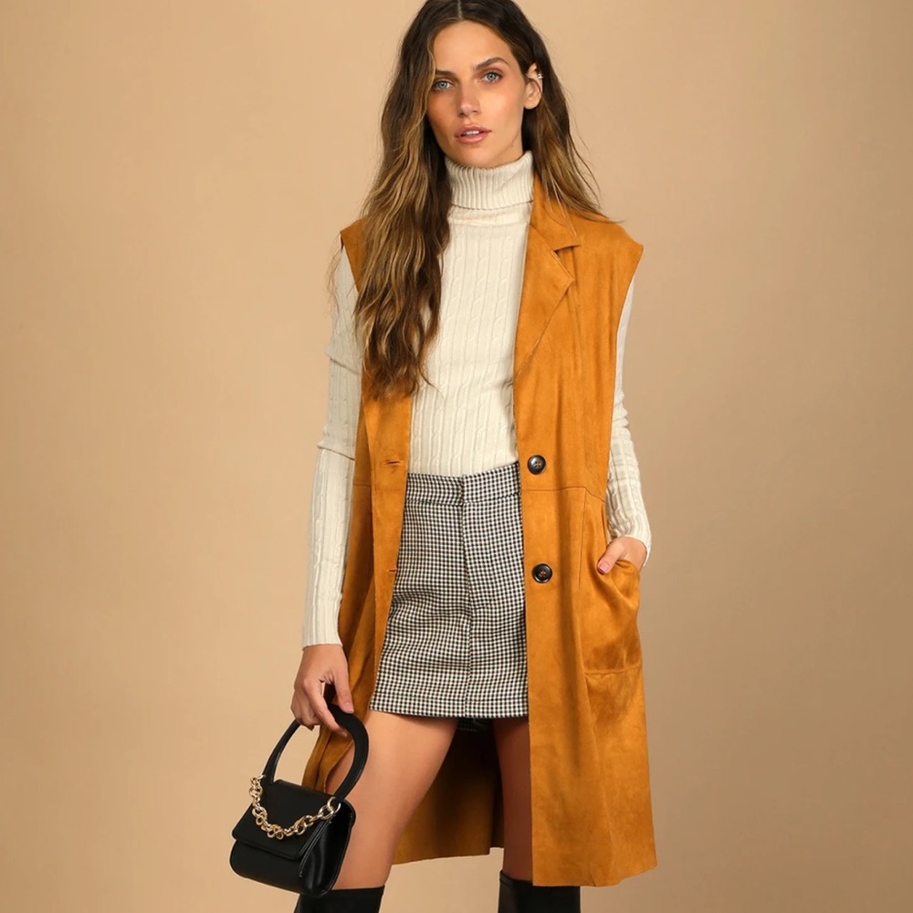NWT Lulus Camel Suede Sleeveless Trench Coat